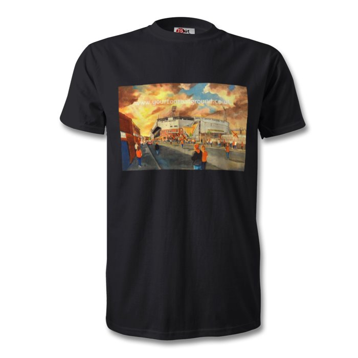Dundee-United supporters on way to the match T-Shirt