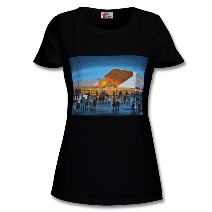 Women's Dunfermline Athletic fans outside of the stadium Women's T-Shirt