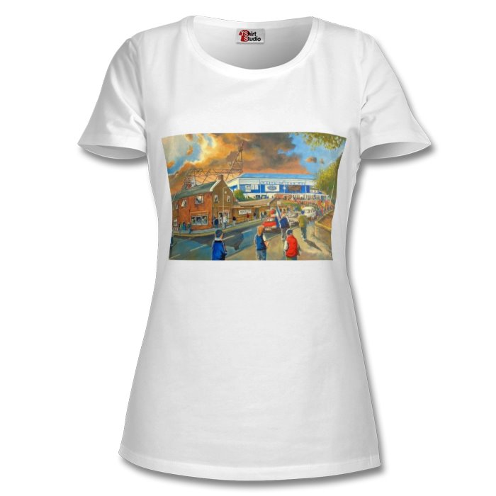 Women's Raith Rovers supporters on way  to stadium T-Shirt
